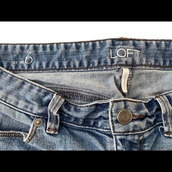ANN Taylor LOFT Denim Light Blue Jean Shorts Roll Up Women 28 / 6 - Picture 3 of 4